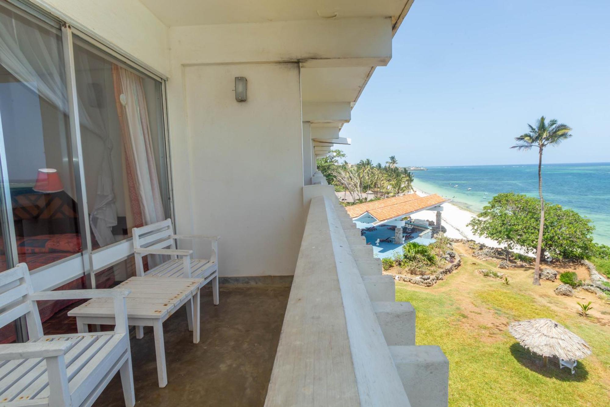 Mombasa Beach Hotel エクステリア 写真