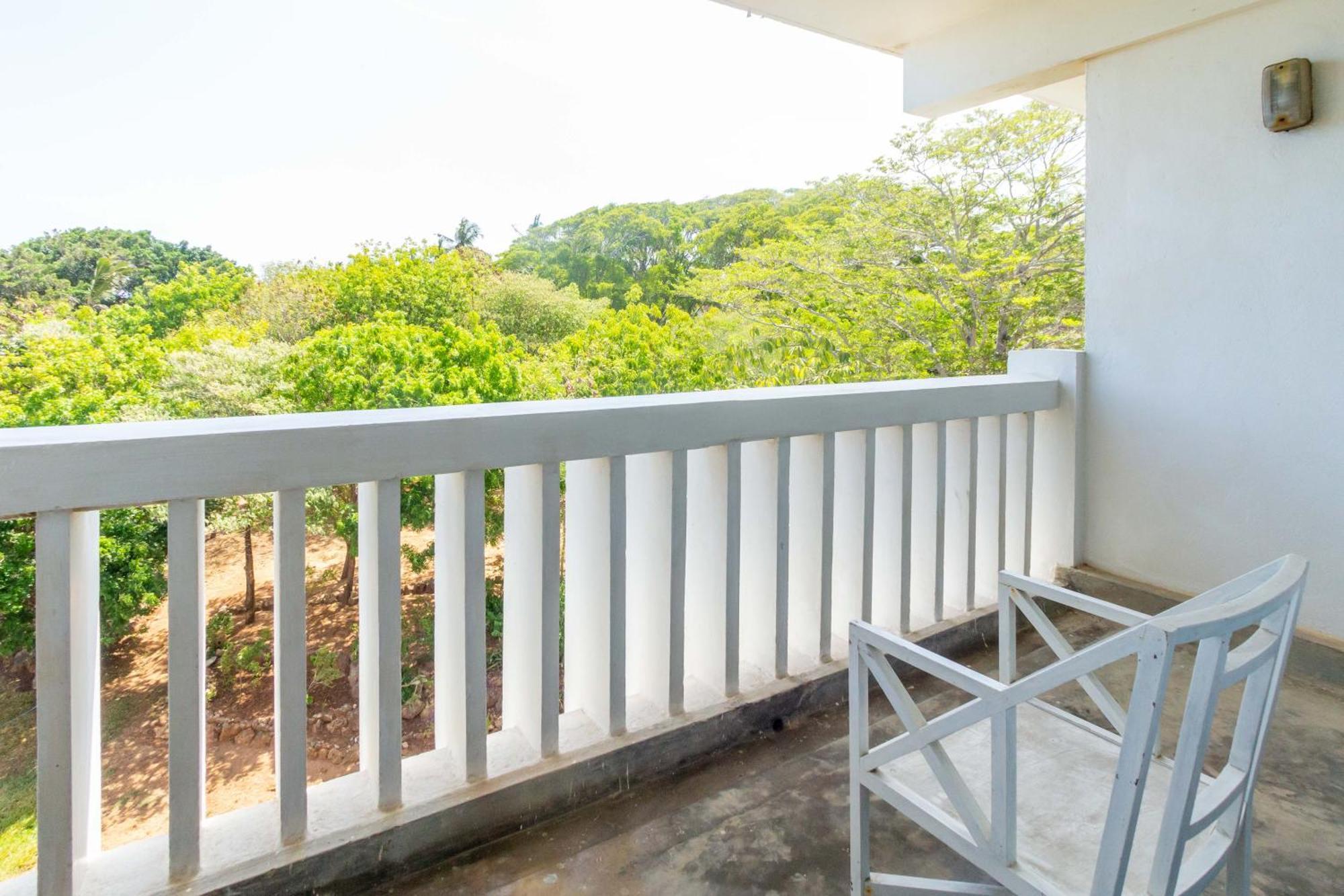 Mombasa Beach Hotel エクステリア 写真