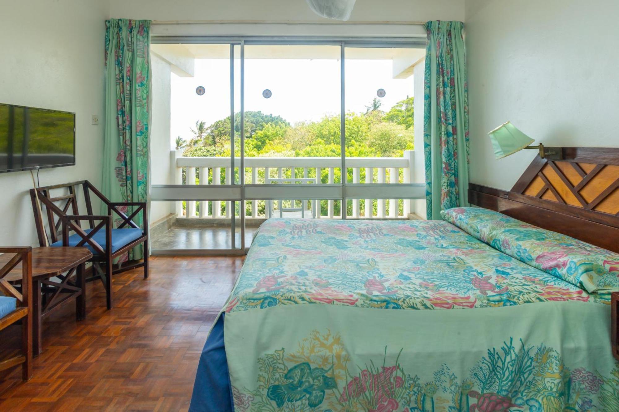 Mombasa Beach Hotel エクステリア 写真