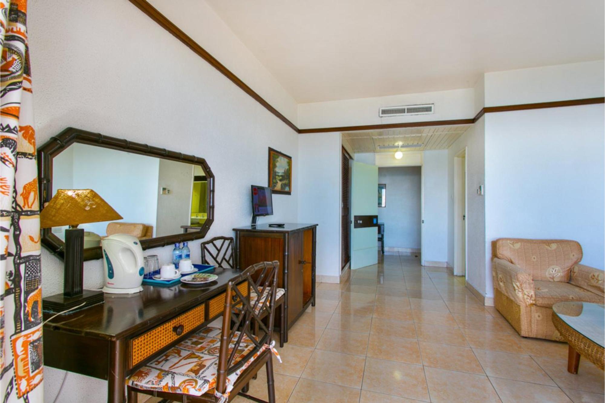 Mombasa Beach Hotel エクステリア 写真