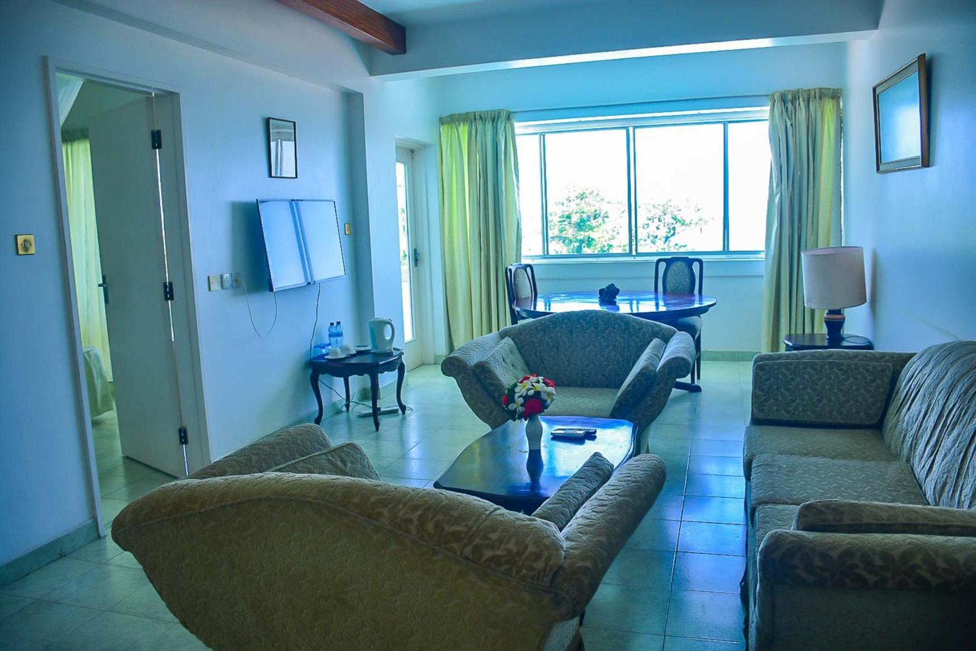 Mombasa Beach Hotel エクステリア 写真
